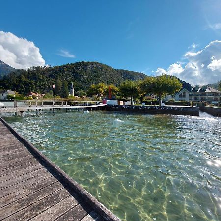 Au Bord Du Lac D'Annecy, Logement Type Loft, Dans Residence Avec Plage Et Ponton Privee Duingt Ngoại thất bức ảnh