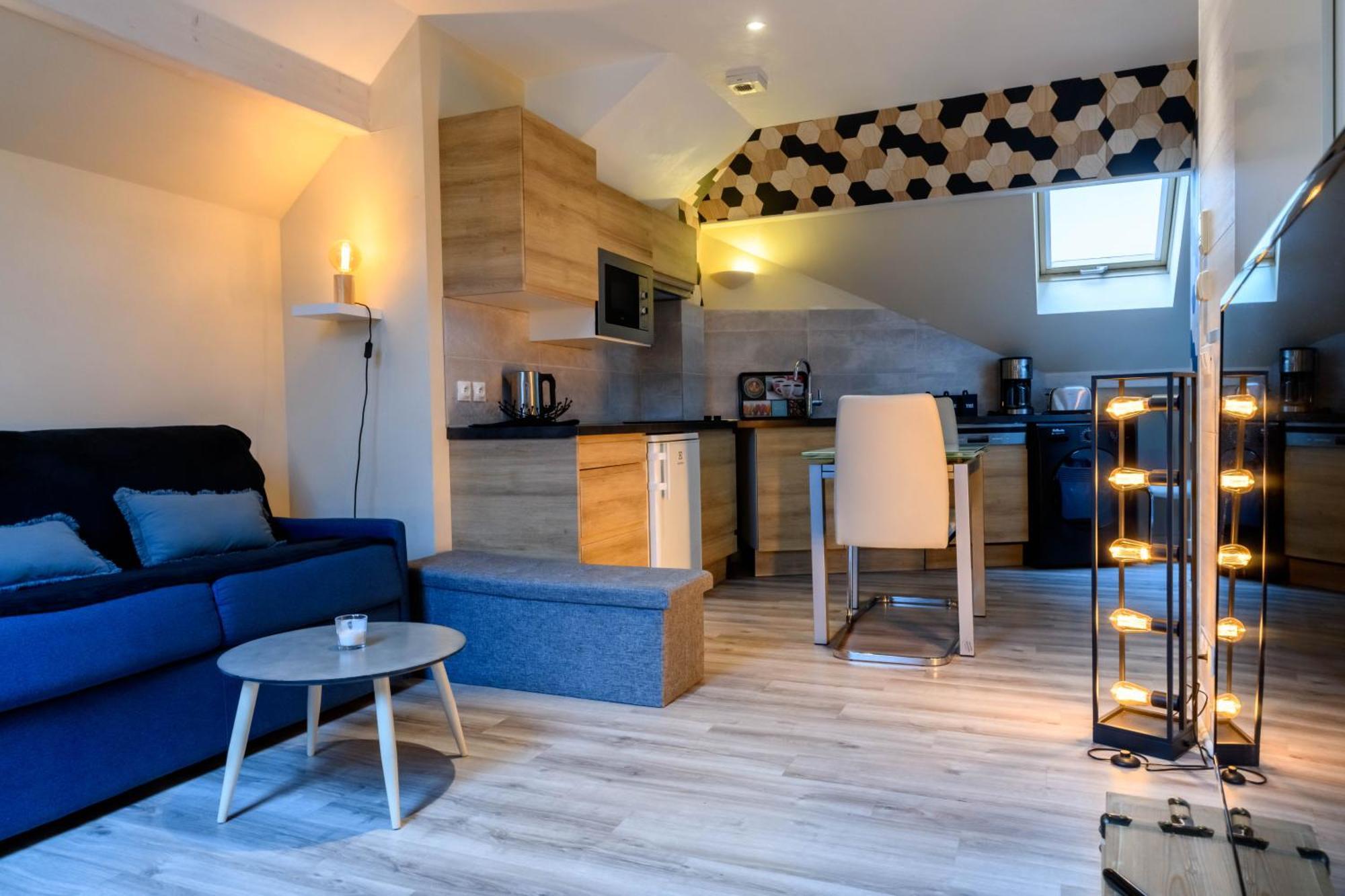 Au Bord Du Lac D'Annecy, Logement Type Loft, Dans Residence Avec Plage Et Ponton Privee Duingt Ngoại thất bức ảnh