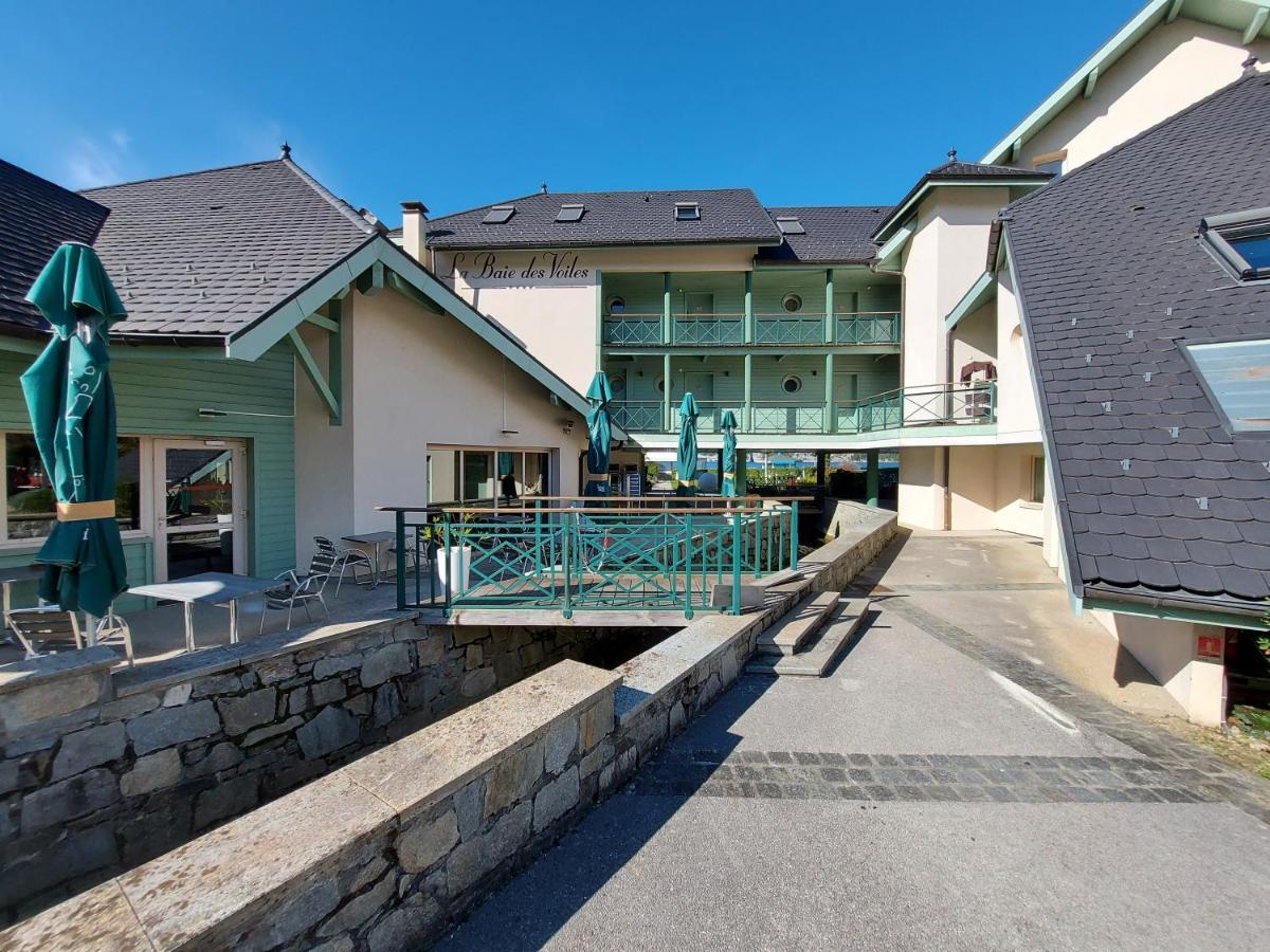 Au Bord Du Lac D'Annecy, Logement Type Loft, Dans Residence Avec Plage Et Ponton Privee Duingt Ngoại thất bức ảnh